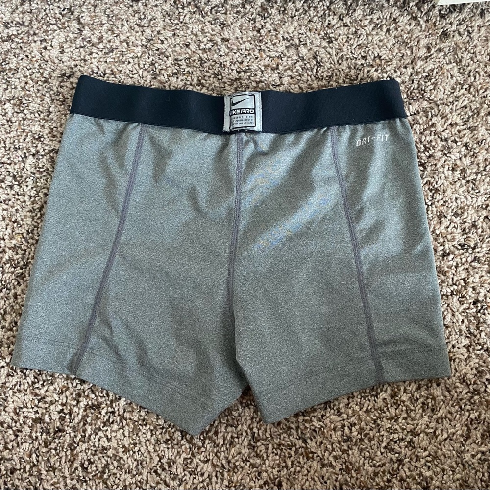 Grey Nike Pro Spandex - Picture 10 of 15